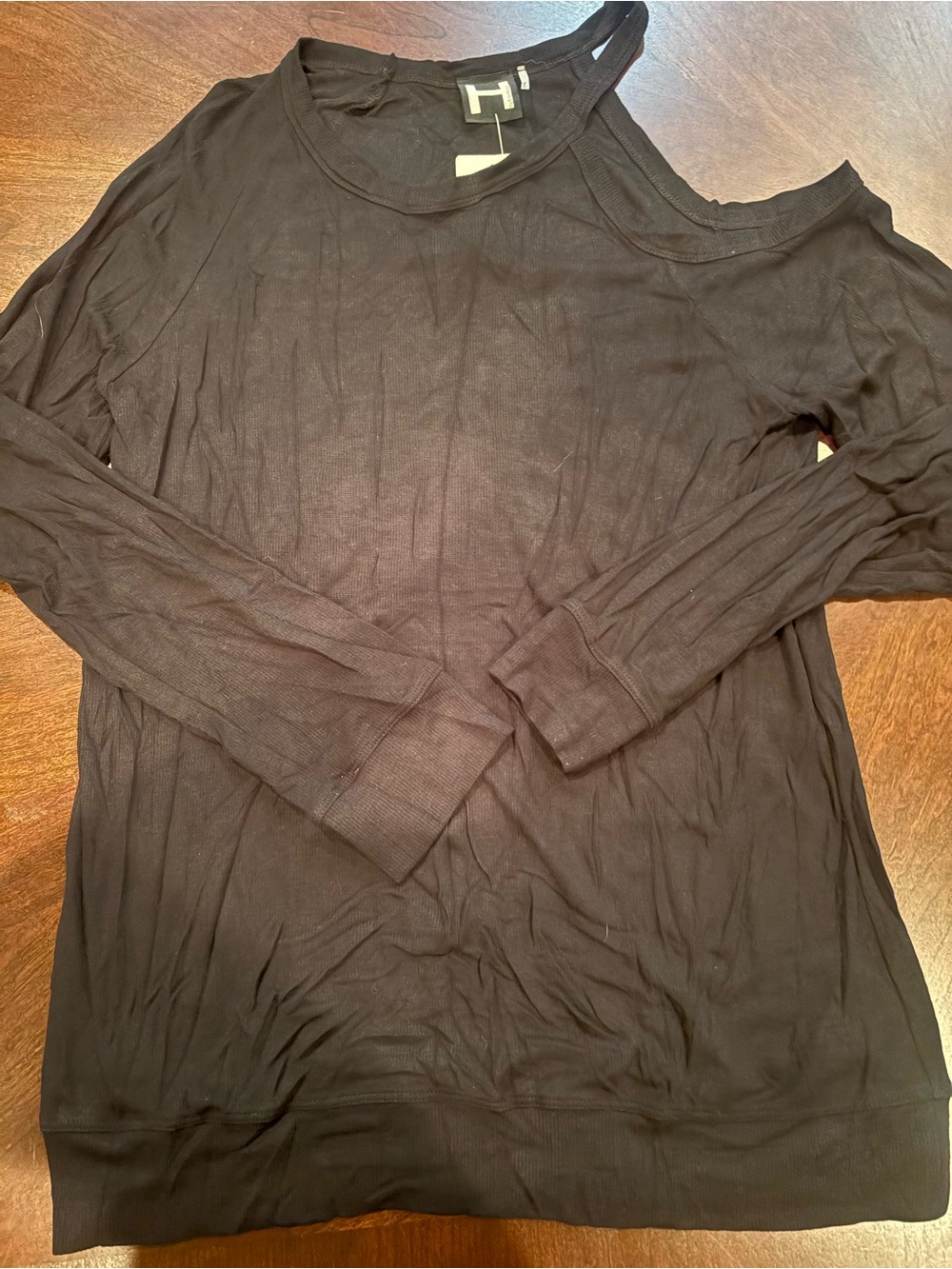 Bordeaux Black Long-Sleeve shoulder cut out Casual Top
